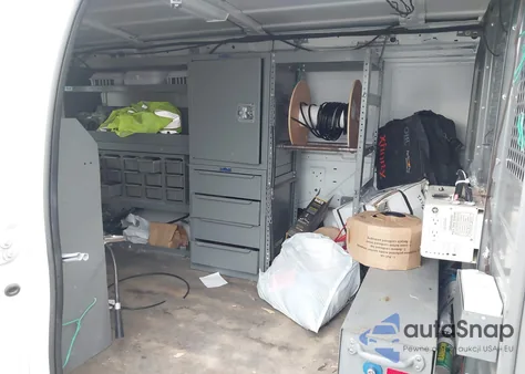 2010 Ford E-250 Commercial/Recreational из США, поврежденный, VIN 1FTNE2EL5ADA74594